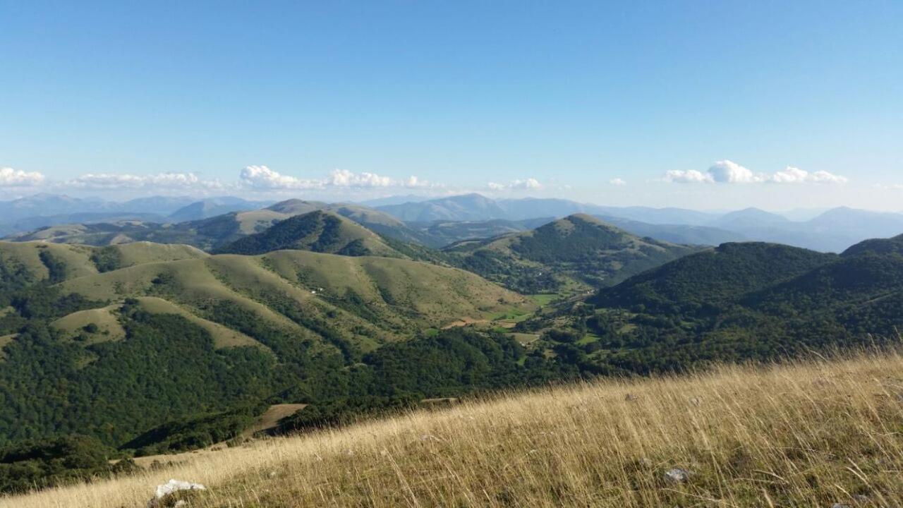 Agriturismo Pettino Campello sul Clitunno Exteriör bild