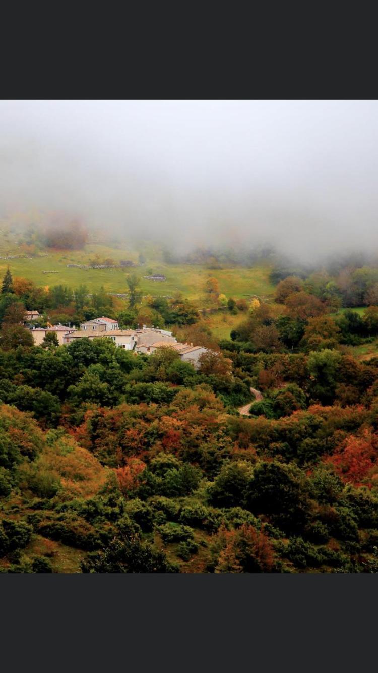 Agriturismo Pettino Campello sul Clitunno Exteriör bild